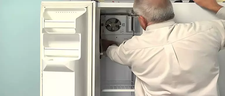 Refrigerator Evaporator Fan Starts And Stops: Common Causes
