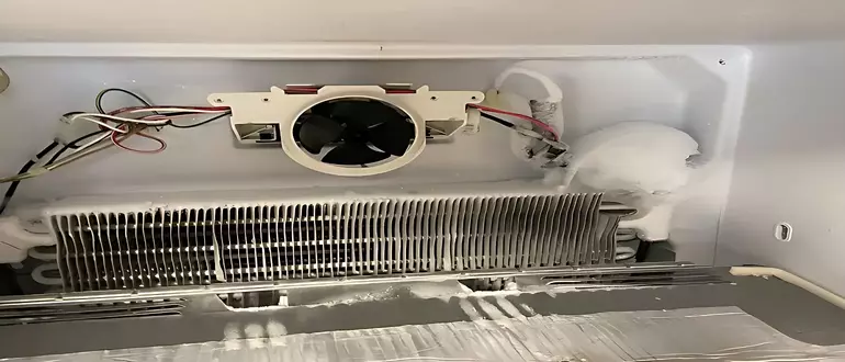 refrigerator evaporator fan starts and stops