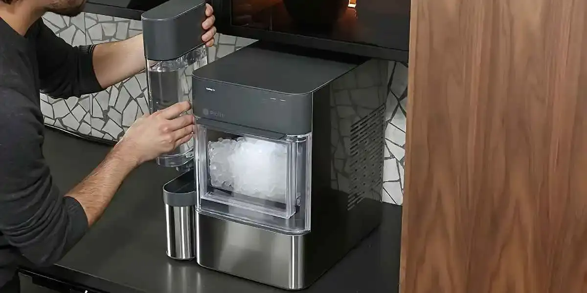 how to manually fill ice maker with water