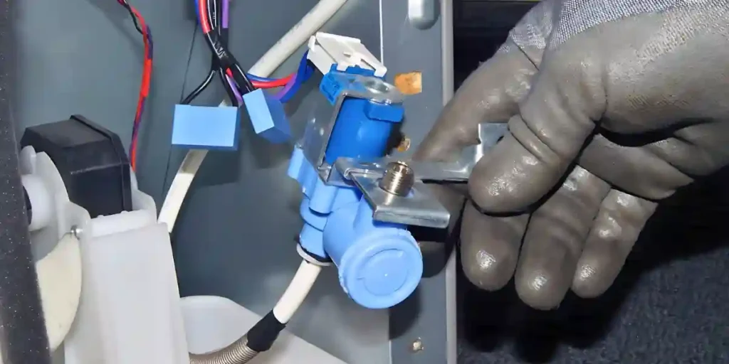how to turn off water valve behind fridge