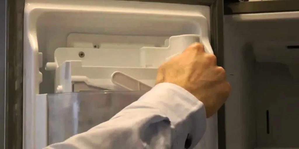 lg refrigerator ice maker not filling with water