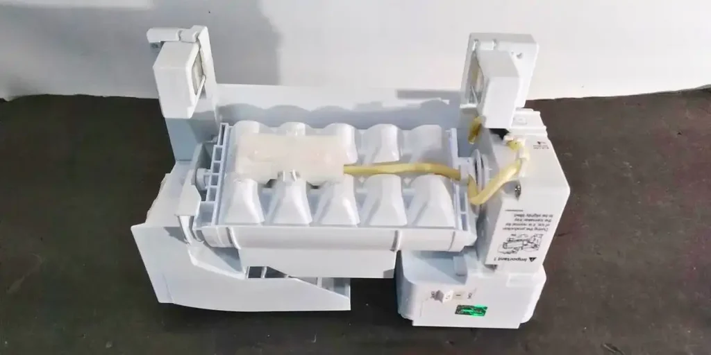 malfunctioning ice maker assembly