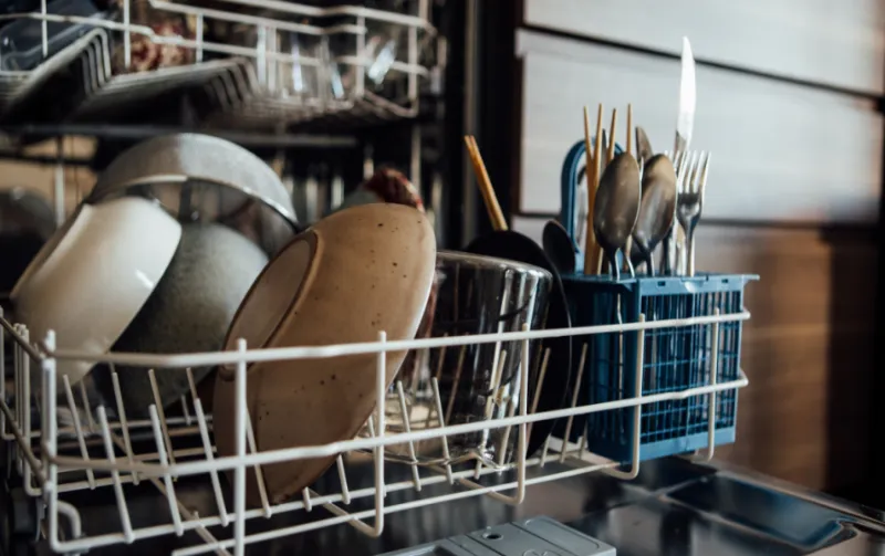 Are Dishwashers Supposed to Dry Dishes? Unveiling the Truth!
