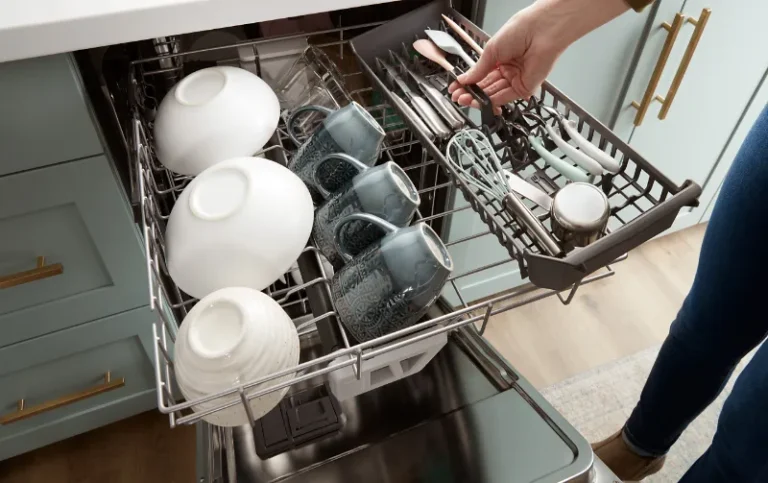 Can Bowls Go on Bottom of Dishwasher: Optimize Cleaning!