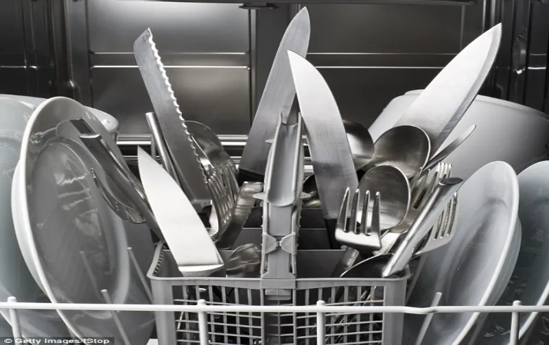 Can Knives Go in the Dishwasher The Ultimate Guide 1