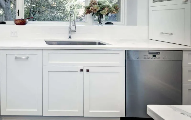 Does Dishwasher Need to Be Next to Sink: Optimal Placement Tips