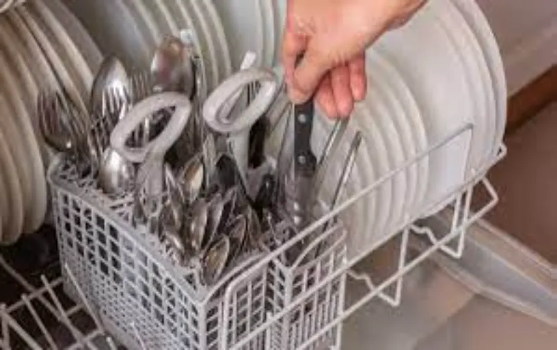 Which Way Does Silverware Go in the Dishwasher: The Ultimate Guide