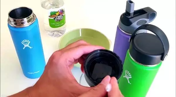Can You Put A Hydroflask In The Dishwasher? 2 Clean Hydro flip lid and wide straw lid