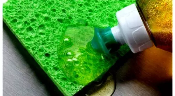 Does Dawn Dish Soap Kill Lice? The Surprising Answer! 3 Cons of Dawn dish soap