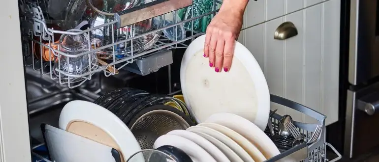 What Happens When You Put Non-Dishwasher Safe Dishes In The Dishwasher? 5 How To Know If Things Are Dishwasher Safe