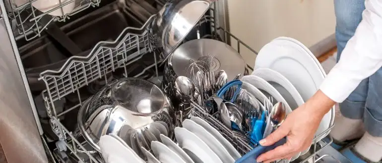 Are Plastic Tub Dishwashers Bad? Explained Everything! 2 How to use a plastic tub dishwasher effectively