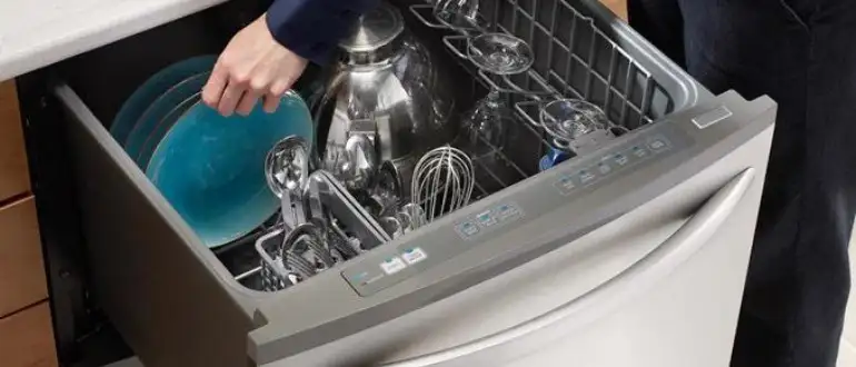 Can I Use CLR In My Dishwasher? Find Out Now! 1 Things to Keep in mind before washing your dishwasher with CLR