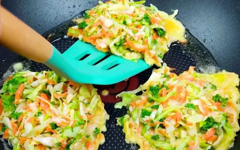 What Are Spatulas Used For? 25 Surprising Ways to Use Them 1 what are spatulas used for featured