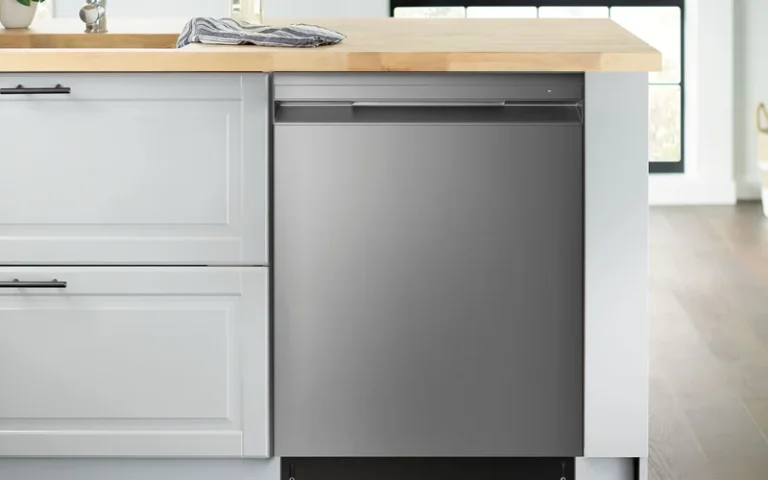 who makes insignia dishwashers featured
